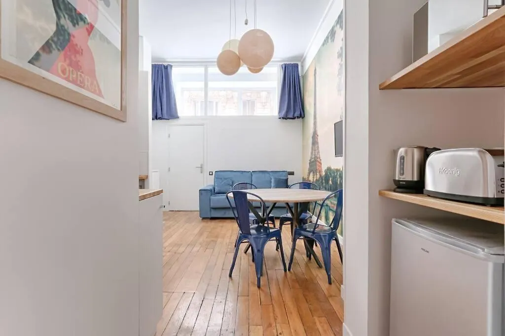 Cozy Duplex 6P - Arc De Triomphe Apartment Paris 0*,  France